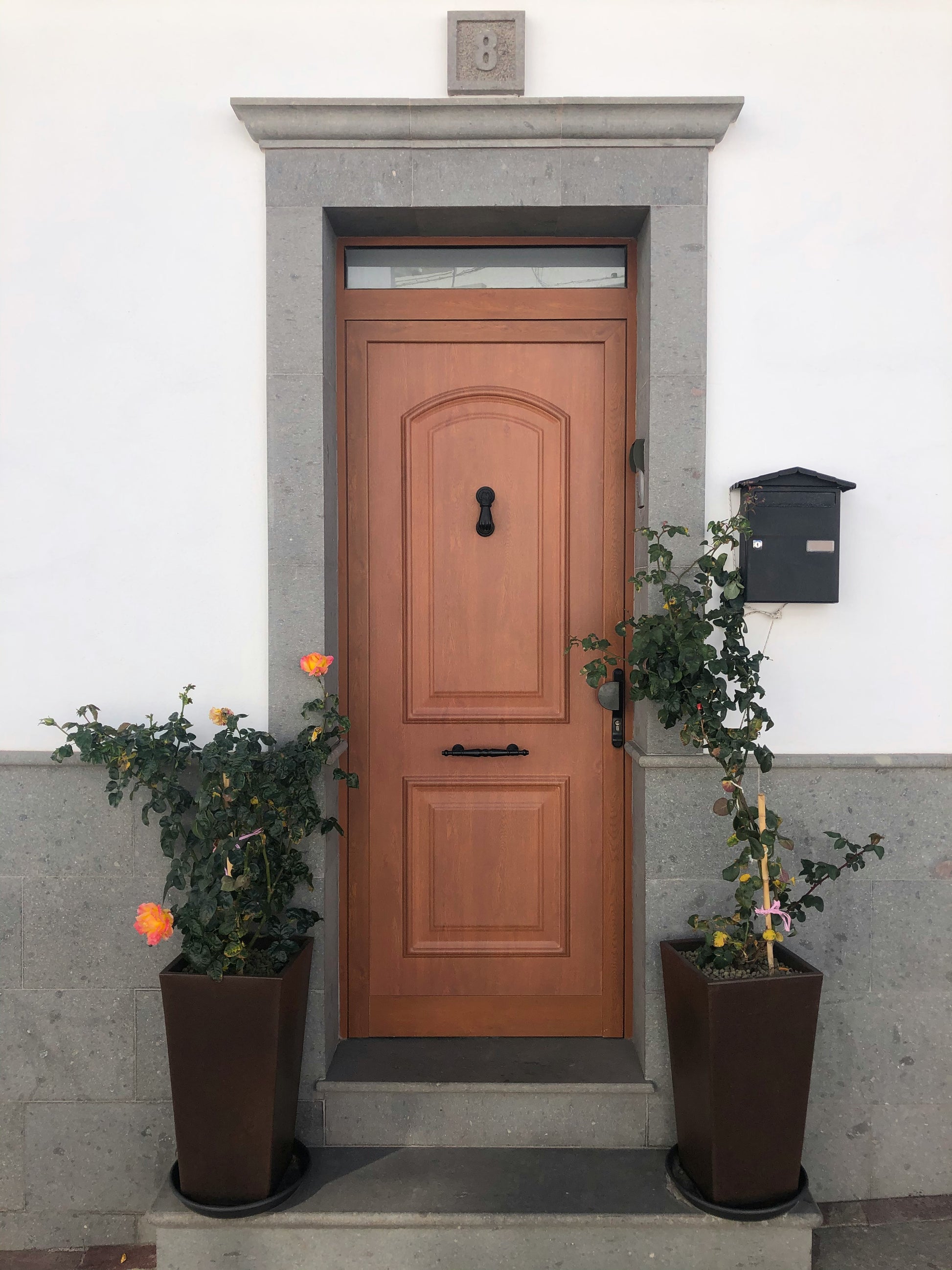 Portes d'entrée et de service - Ma boutique