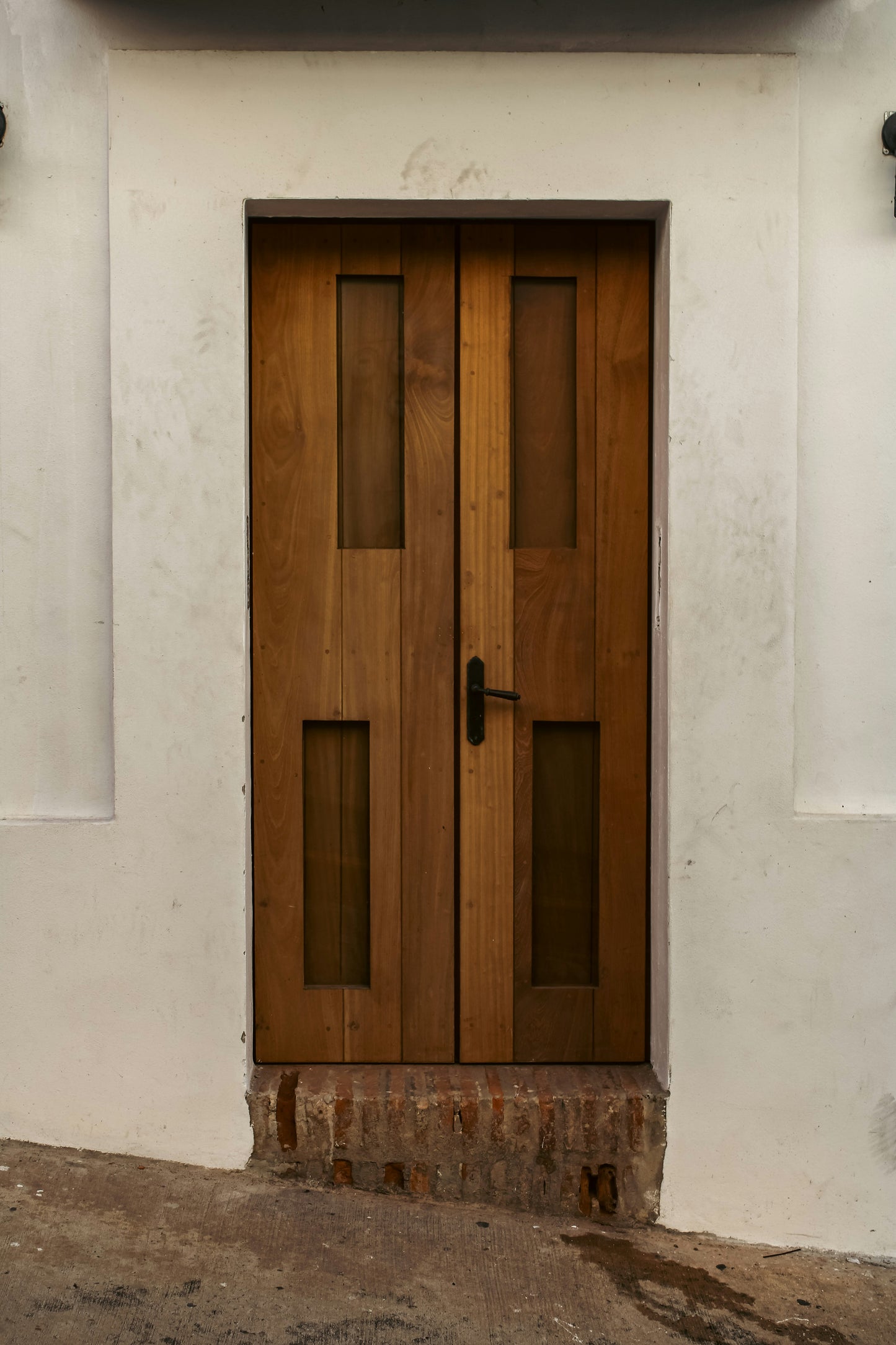 Portes d'entrée et de service - Ma boutique