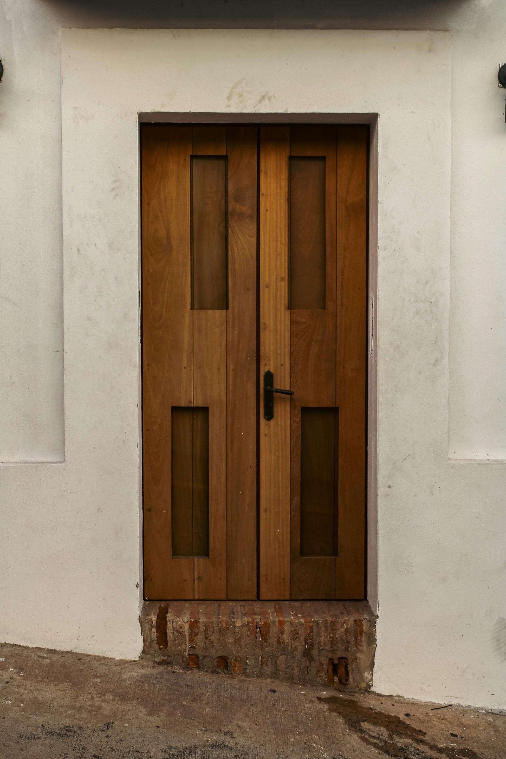 Portes d'entrée et de service - Ma boutique